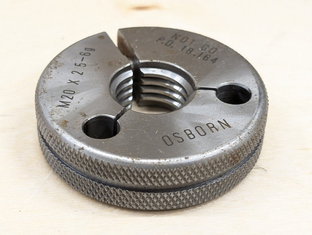 OSBORN UK DIE M20x2.5 Threading NOS M8245G3 13592 13593 60GJ45 60GJ44 A 18.164