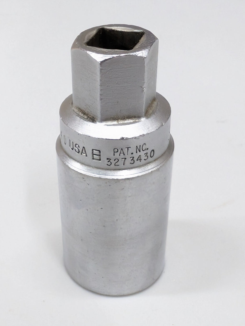 Snap-On Tools USA 1/2" Drive SAE  13/16" Deep 6Pt Spark Plug Socket S9704D