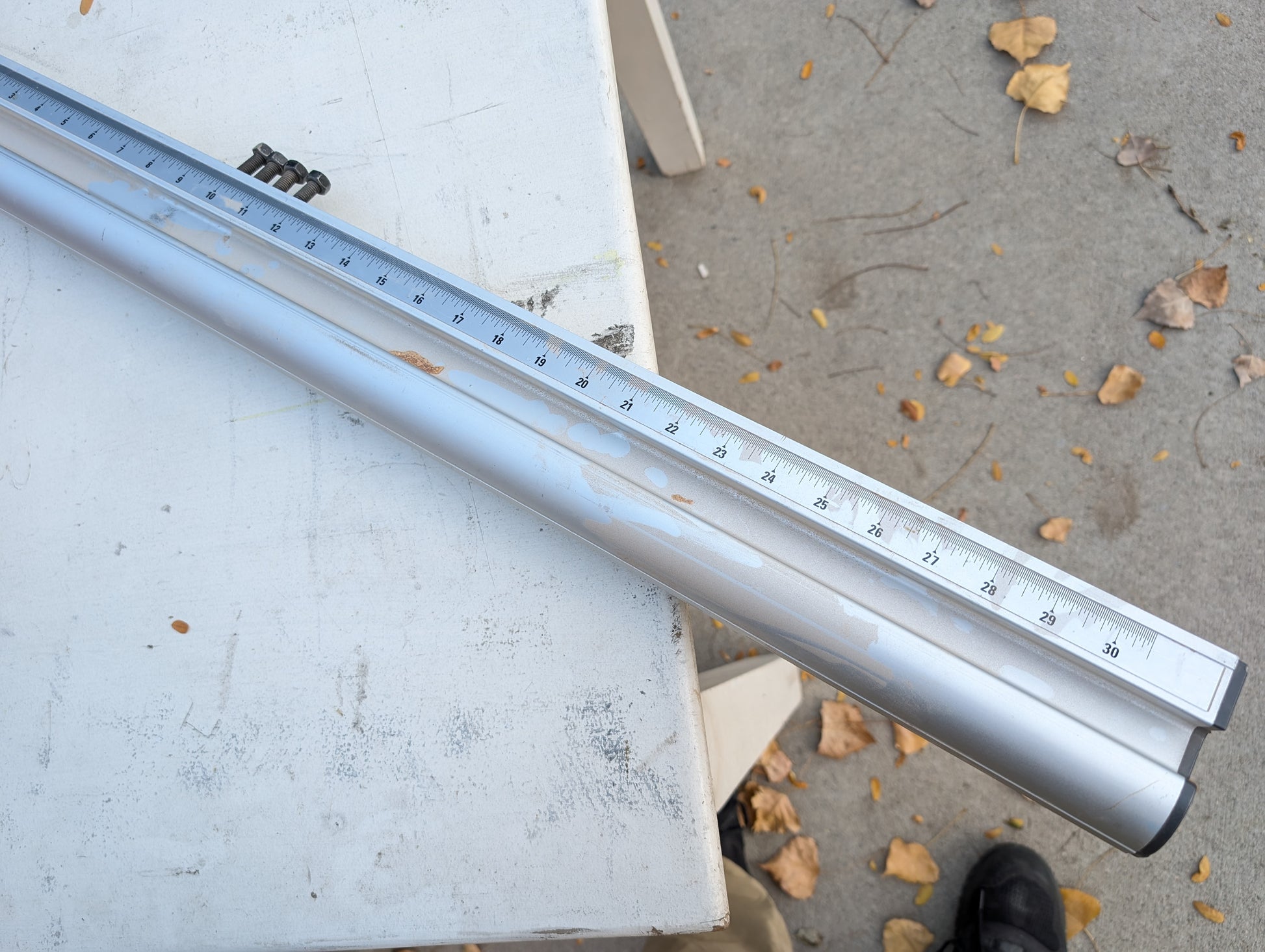 Ridgid R4512 Table Saw Rip Fence front Rail