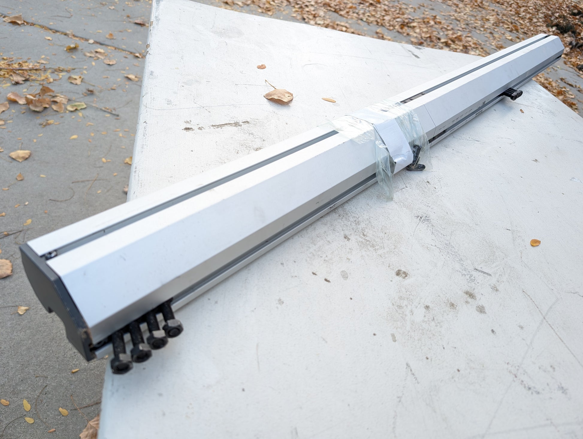 Ridgid R4512 Table Saw Rip Fence front Rail