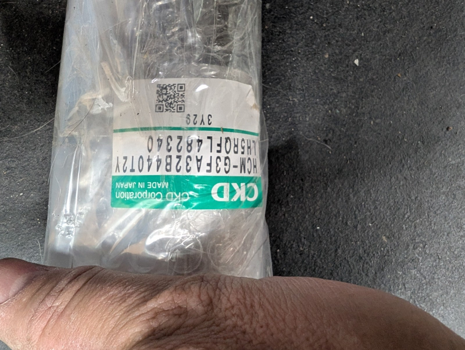 MAZAK G20CB053170 - CYLINDER HCM-G3FA32B440T2YLH5RQ-FL4 Tool Flap